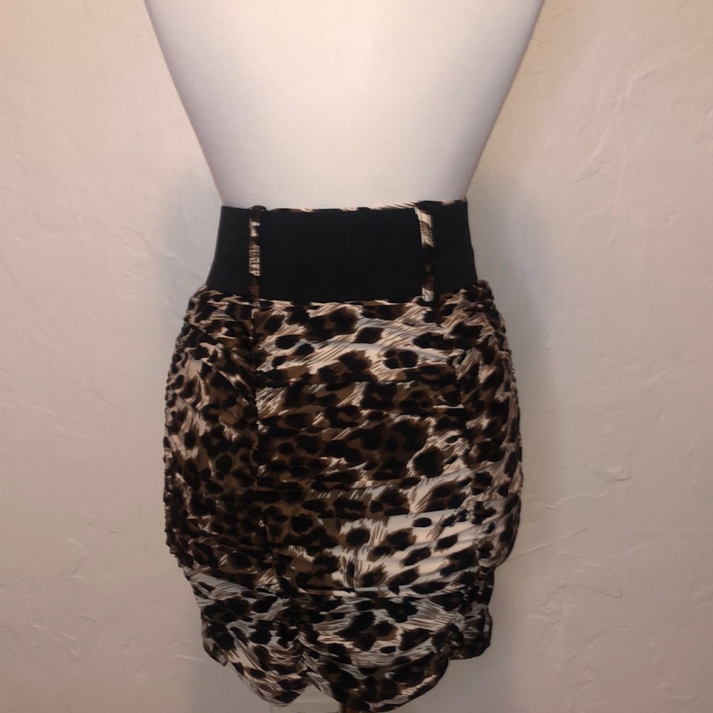 Windsor Cheetah Print Pencil Skirt with black belt - Picture 4 of 5